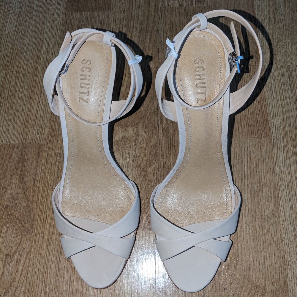 Schutz 4 inch beige heels, NWT